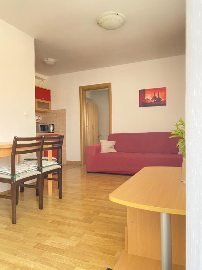 D.O.O. Yury Apartment 特罗吉尔 外观 照片