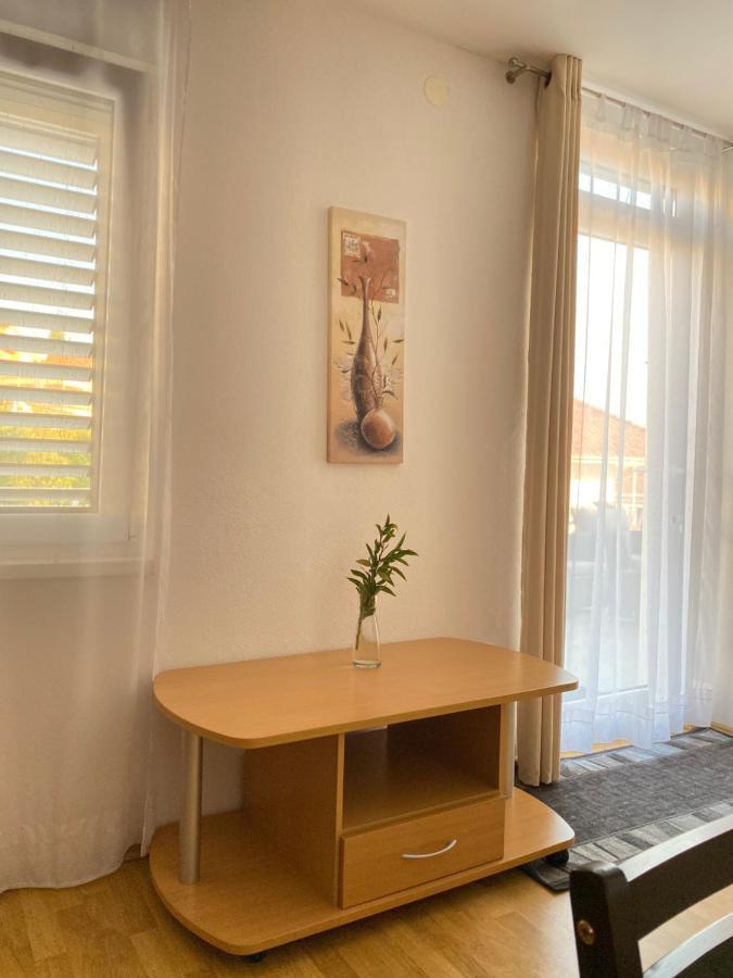 D.O.O. Yury Apartment 特罗吉尔 外观 照片