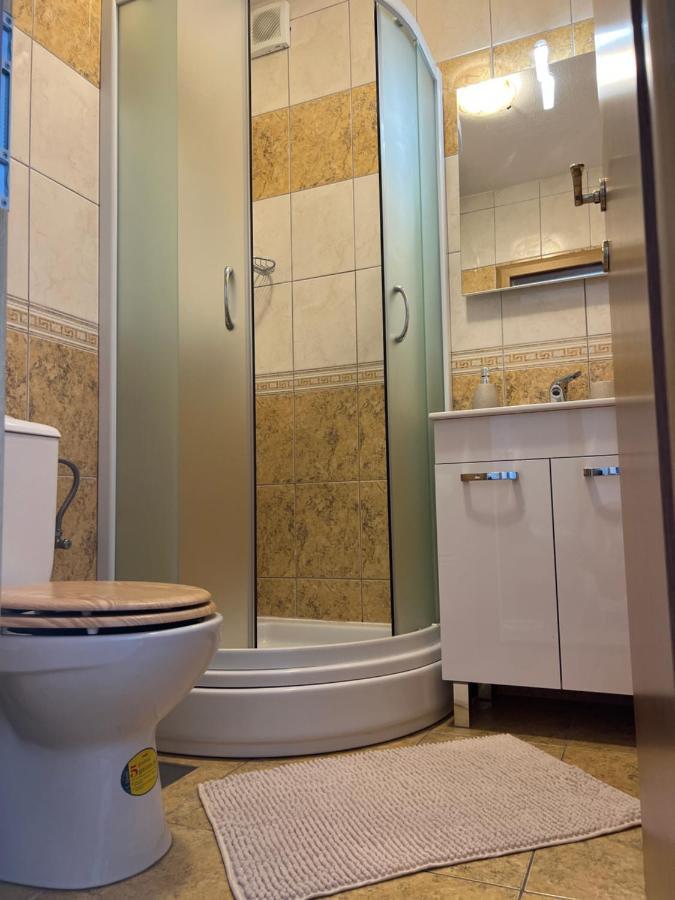 D.O.O. Yury Apartment 特罗吉尔 外观 照片
