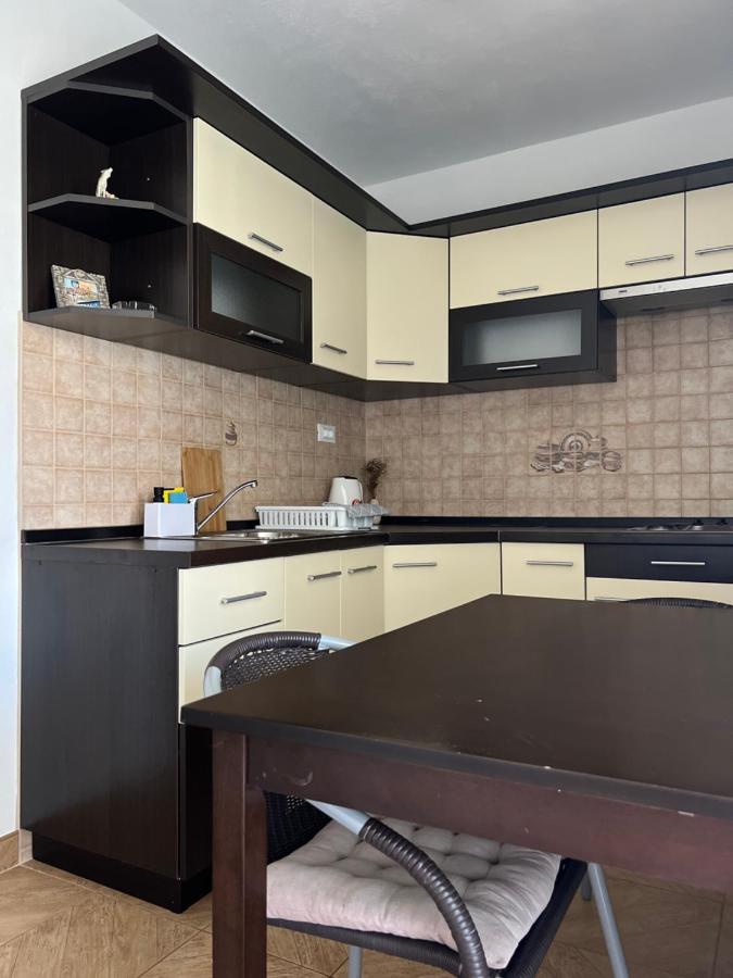D.O.O. Yury Apartment 特罗吉尔 外观 照片