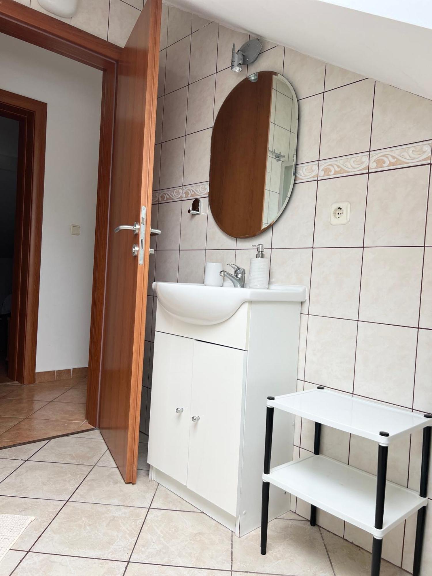 D.O.O. Yury Apartment 特罗吉尔 外观 照片