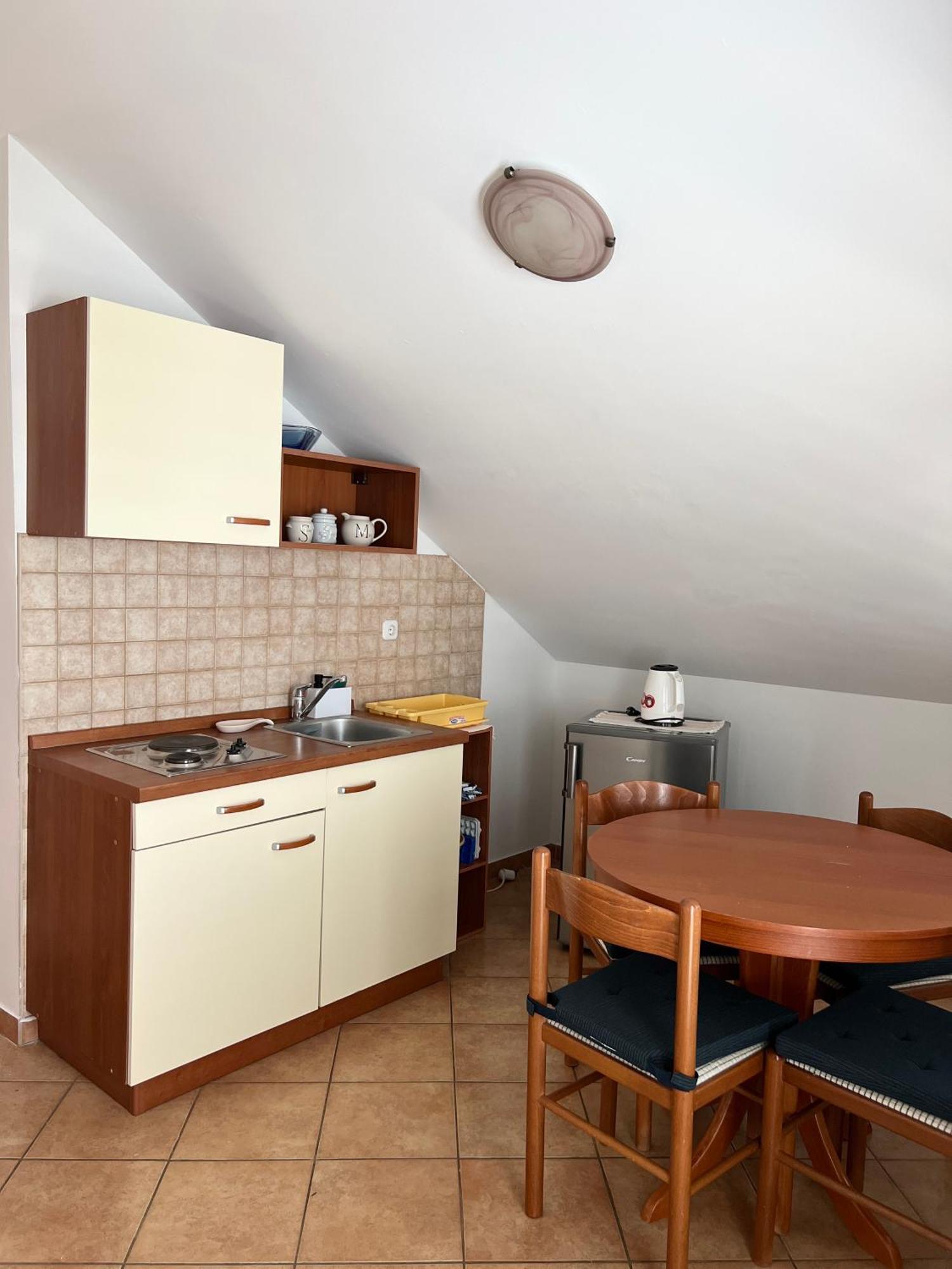 D.O.O. Yury Apartment 特罗吉尔 外观 照片