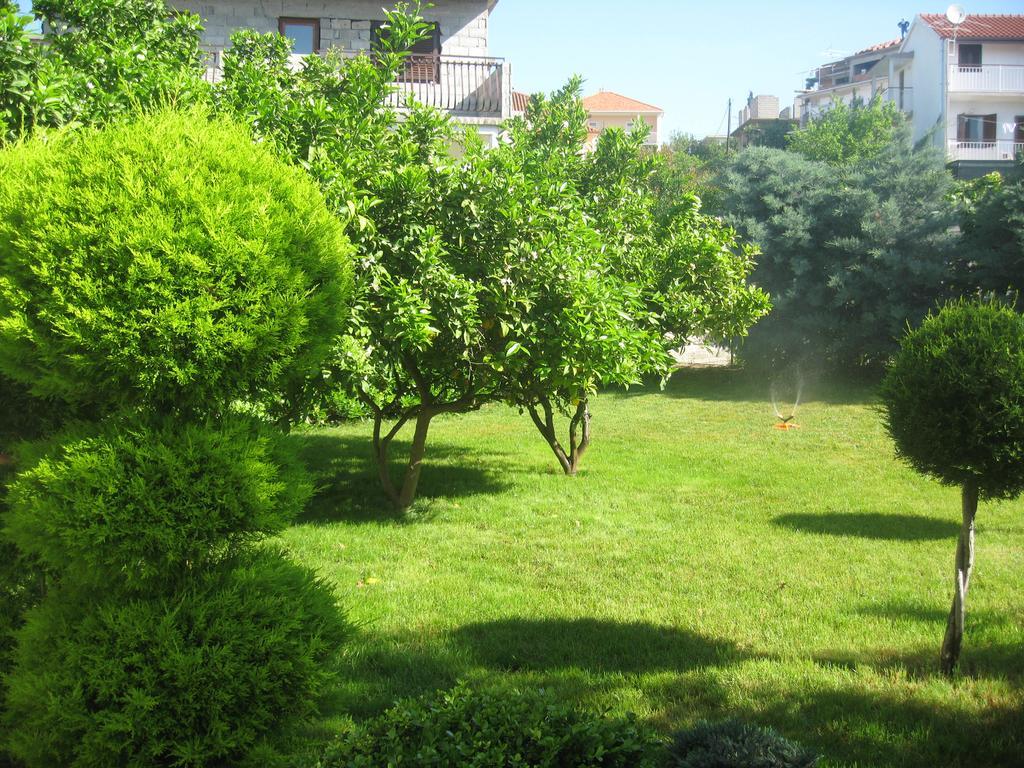 D.O.O. Yury Apartment 特罗吉尔 外观 照片
