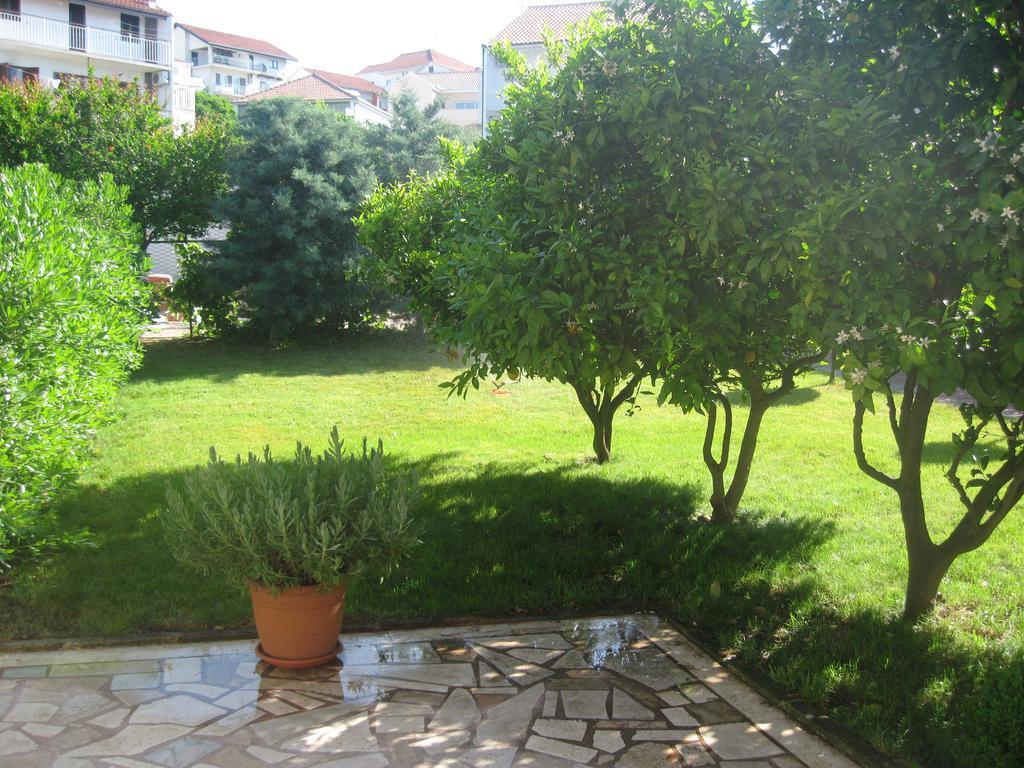 D.O.O. Yury Apartment 特罗吉尔 外观 照片